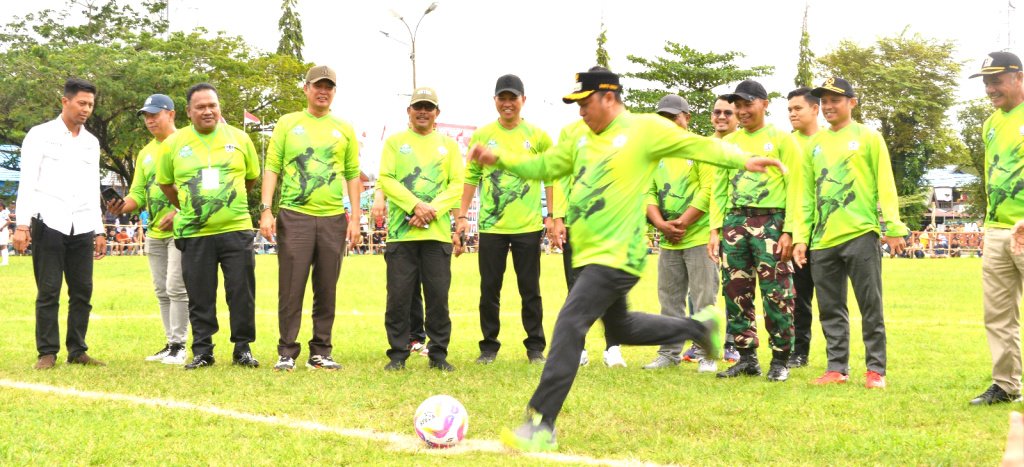 Bupati H Bahrul Ilmi Berharap Turnamen Sepakbola Bupati Cup Barito Kuala 2025 Memacu Pemain Melakukan Pembenahan