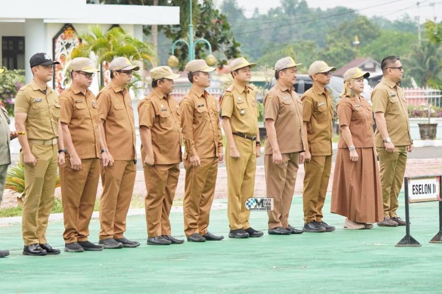 Pimpin Apel Gabungan, Plt. Sekda Tekankan Pentingnya Tata Kelola Administrasi yang Baik dan Pelayanan Publik yang Optimal