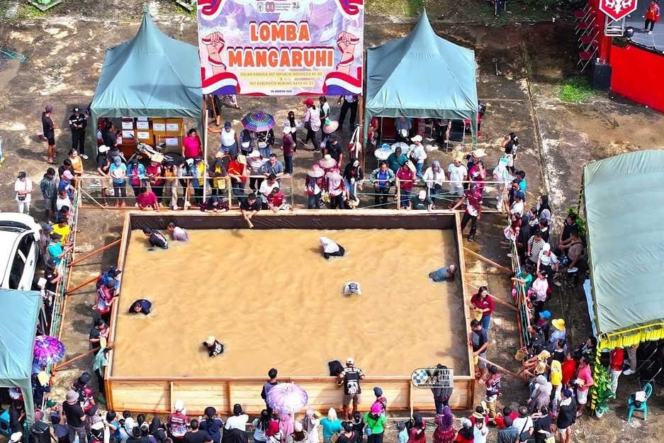 Meriahkan HUT RI dan Hari Jadi Kabupaten Mura dengan Lomba Mangaruhi