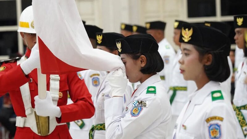 Terpilih dari Berbagai Sekolah, 59 Anggota Paskibra Resmi dikukuhkan Bupati Mura