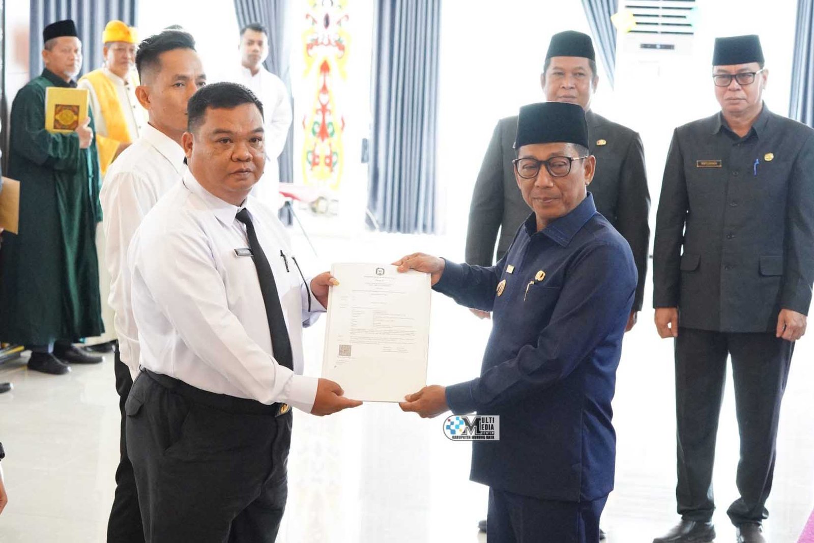 Serahkan SK PNS dan PPPK, Bupati Mura Ingatkan ASN Tingkatkan Kualitas Kerja dan Profesionalisme