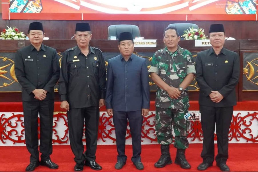 Rapur DPRD, Pemkab Mura Serahkan Rancangan Perubahan KUA-PPAS 2025