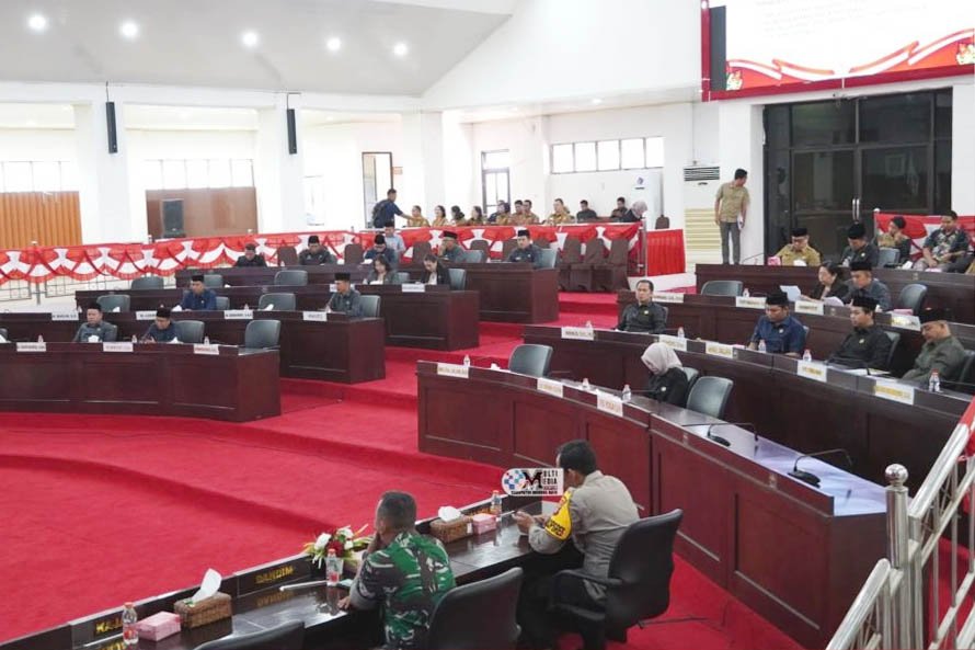 Rapur Pemandangan Umum Fraksi DPRD Mura Terhadap Dua Raperda