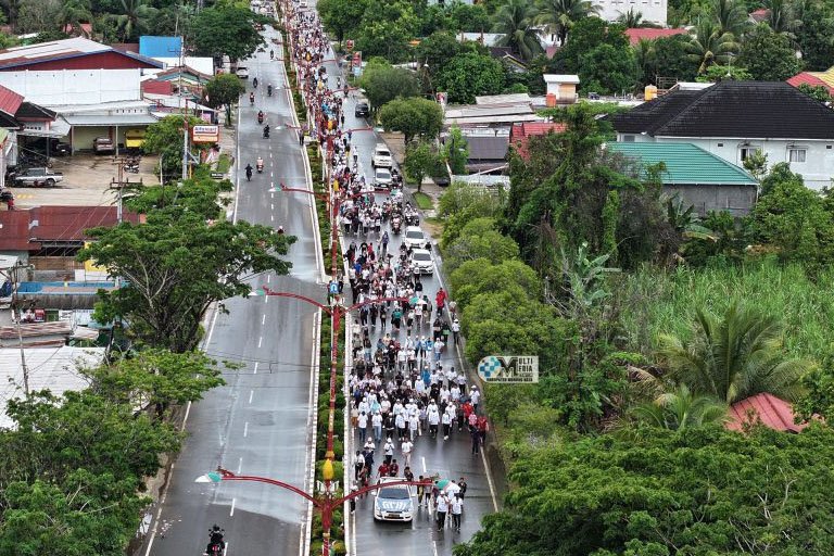 Pemkab Mura Gelar Senam Bersama, Jalan Sehat dan Cek Kesehatan Gratis