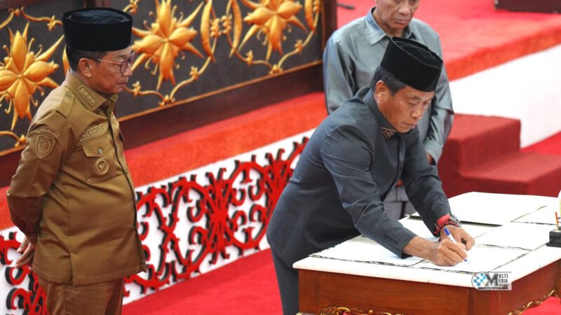 Rapat Paripurna Dalam Rangka Persetujuan Bersama Raperda Terkait APBD Tahun 2026