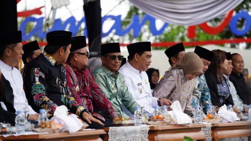Hadiri Pawai Taaruf MTQH XXXIII Tingkat Prov Kalteng, Ini Pesan Bupati Mura Heriyus
