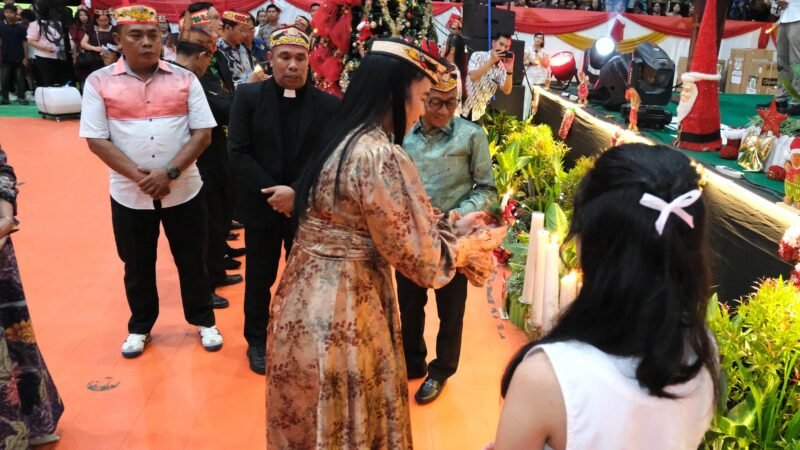 Bupati Mura Hadiri Ibadah dan Perayaan Natal Oikumene ASN, TNI, Polri dan Masyarakat