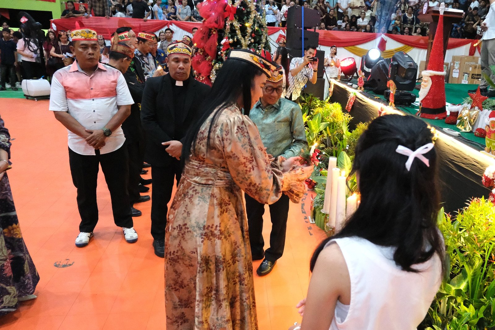 Bupati Mura Hadiri Ibadah dan Perayaan Natal Oikumene ASN, TNI, Polri dan Masyarakat