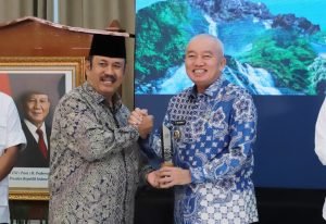 Gubernur H Muhidin Terima Penghargaan UNESCO Global Geopark Meratus