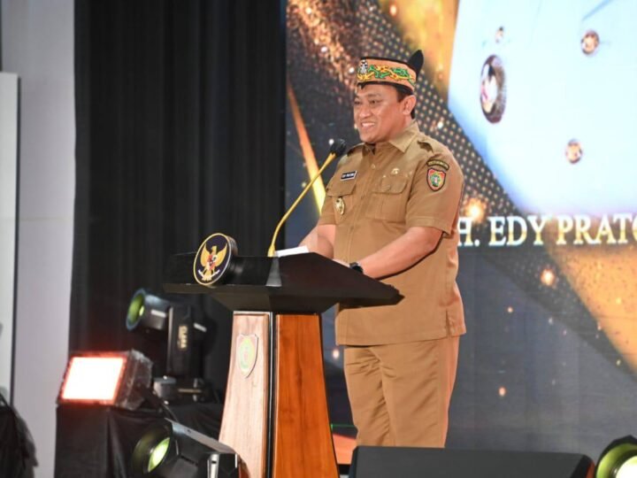 Wagub Edy Pratowo Hadiri Kenal Pamit Wakapolda Kalteng