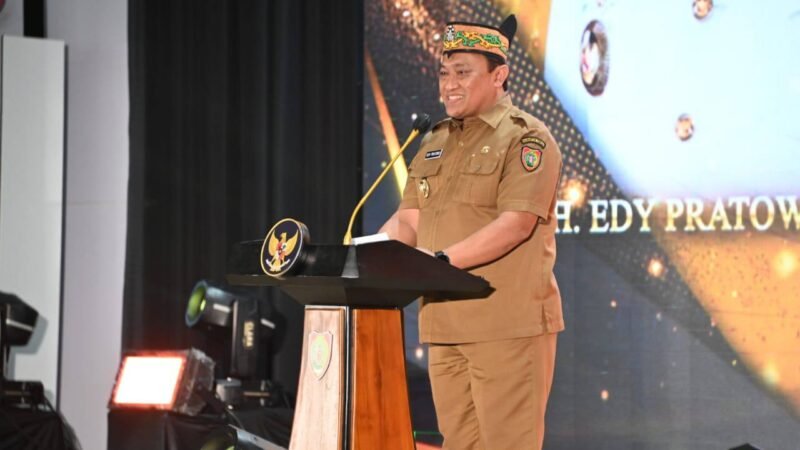 Wagub Edy Pratowo Hadiri Kenal Pamit Wakapolda Kalteng