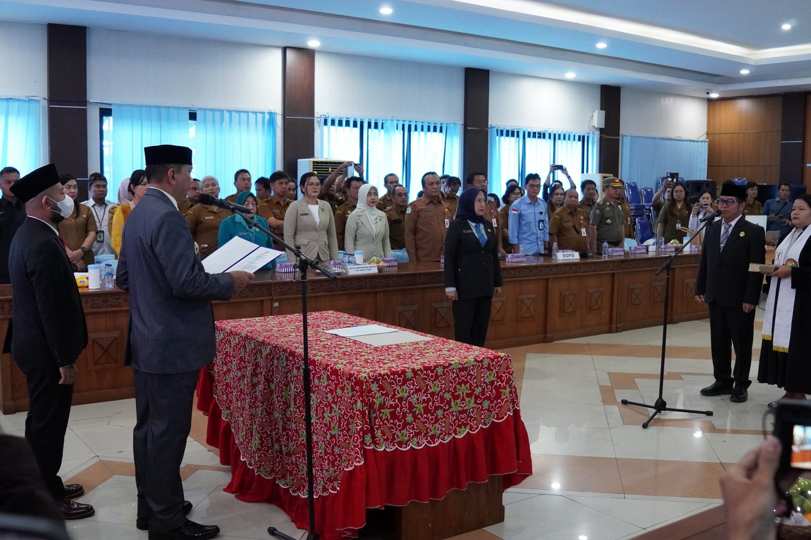 Bupati Muhammad Yamin Lantik Misnohartaku Sebagai Sekda Bartim