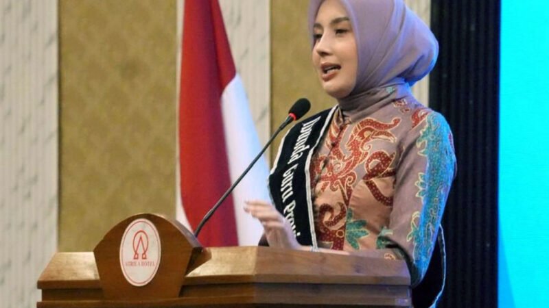 Aisyah Thisia Agustiar Sabran : Guru Miliki Peran Strategis Sebagai Arsitek Utama Pembentuk Karakter Generasi Muda