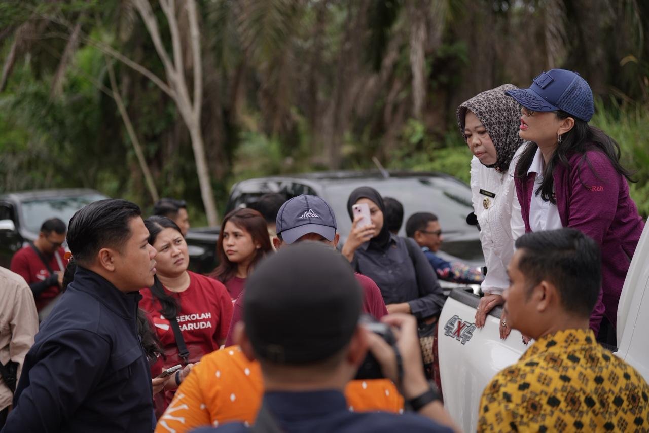 Wamendiktisaintek Tinjau Langsung Lokasi Calon Pembangunan Sekolah Unggul Garuda di Kotawaringin Barat