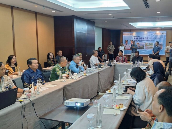 Wagub Kalteng Pimpin Pertemuan Dengan Stakeholders Bidang Kehutanan
