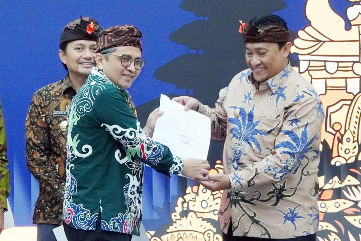 Wagub Kalteng Edy Pratowo Ikuti Entry Meeting Pemeriksaan LKPD Tahun 2025 oleh BPK RI