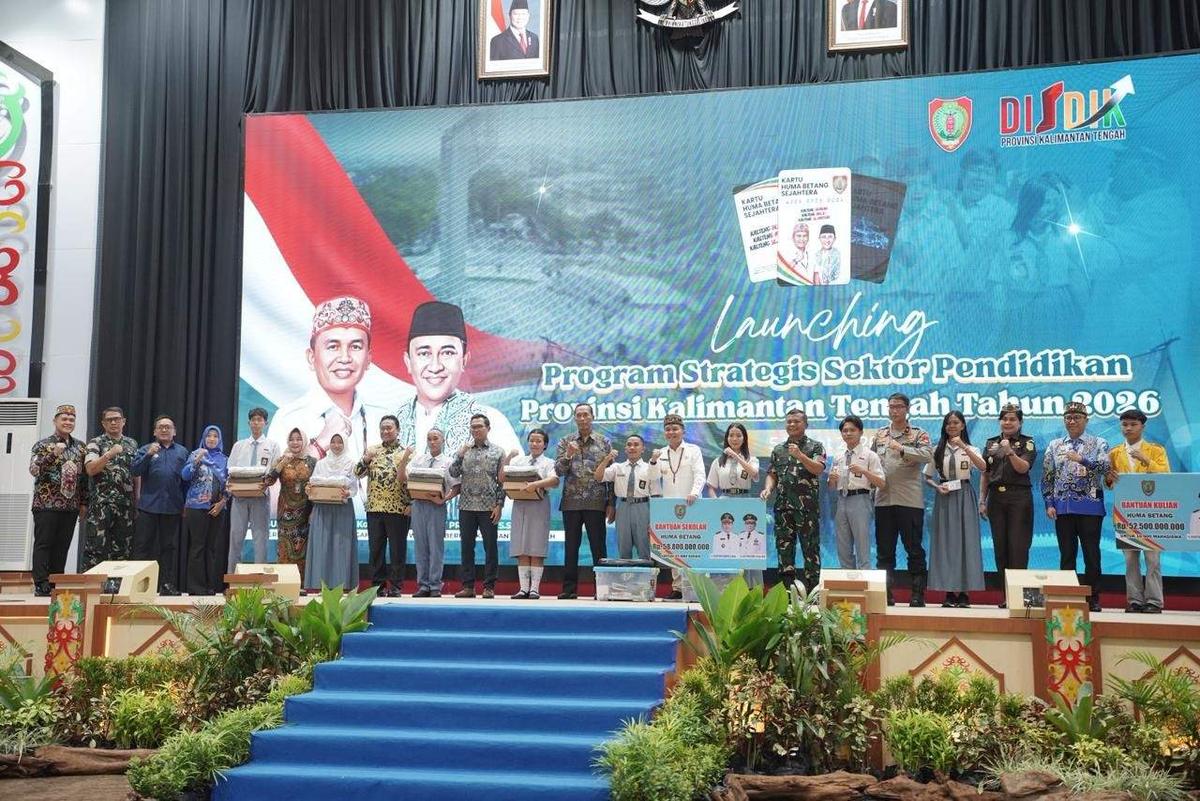 Pemprov Distribusikan Puluhan Ribu Seragam dan Sepatu Sekolah bagi Siswa SMA/SMK/SKH se-Kalteng