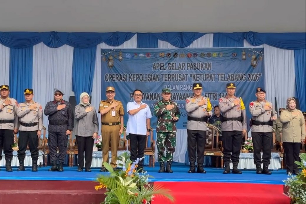 Plt. Sekda Kalteng Hadiri Apel Gelar Pasukan Operasi Ketupat Telabang 2026