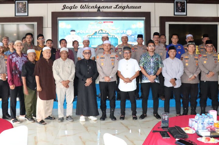 Jalin Silaturahmi, Polres Tanah Laut Gelar Buka Puasa Bersama Awak Media