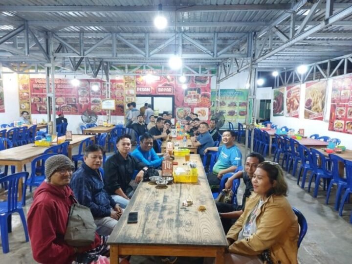 Kejari Tanah Laut Sahur On The Road Bersama Wartawan