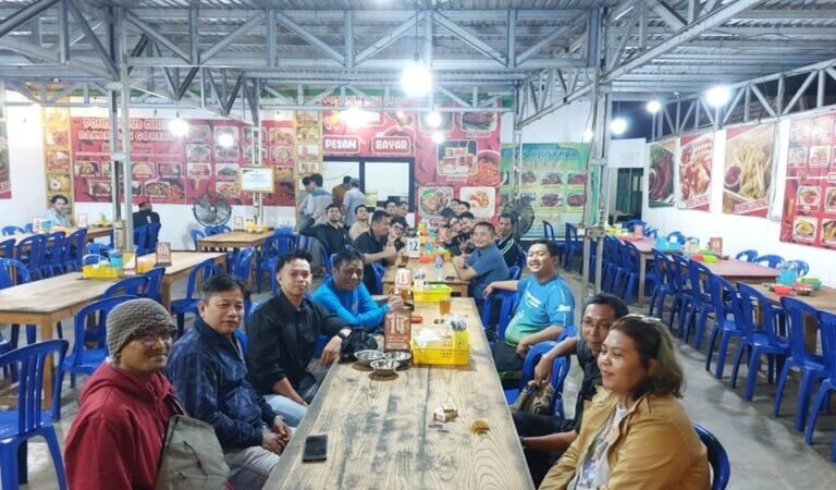 Kejari Tanah Laut Sahur On The Road Bersama Wartawan