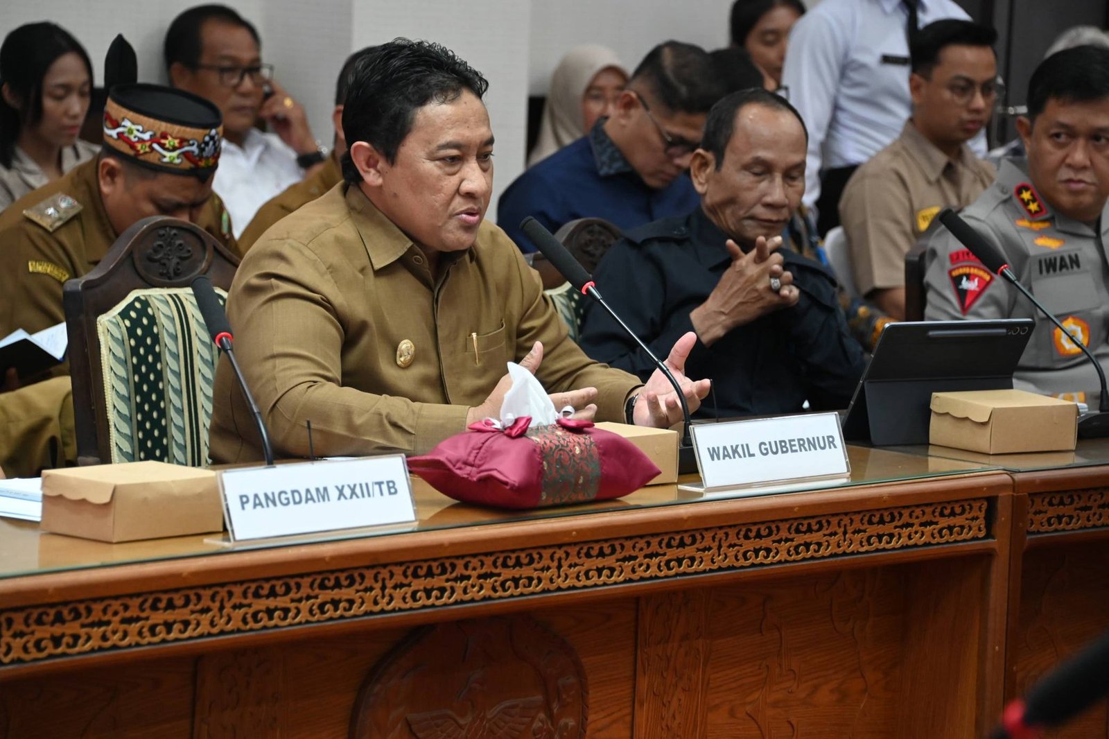 Wagub Ikuti RDP DPRD Kalteng Bersama APR-KT