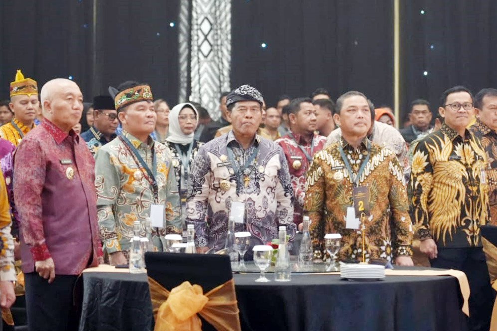 Gubernur Kalteng Hadiri Apresiasi Pemda Berprestasi 2026 di Balikpapan