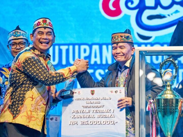 Gubernur Tutup Rangkaian Peringatan Harjad Ke-69 Kalteng, Barito Utara Raih Juara Umum FBIM