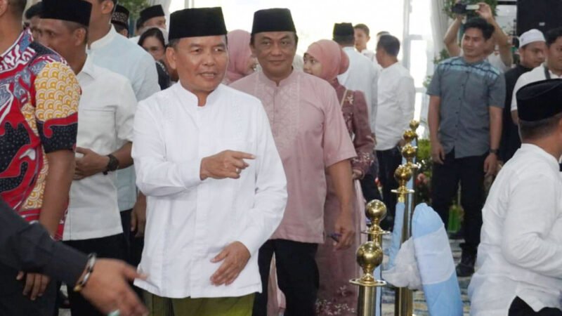 Gelar Open House Iduladha, Gubernur : Momentum Perkuat Kepedulian, Kebersamaan dan Persaudaraan