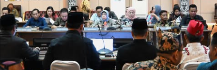 Bupati H Shalahuddin Paparkan Arah Pembangunan Daerah Melalui Skema Multiyears di DPRD Barut