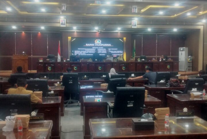 DPRD Tanah Laut Setujui Dua Raperda Dibahas Lebih Lanjut