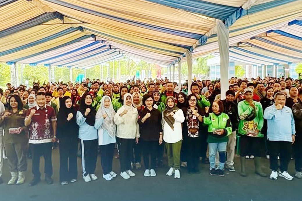Pembagian Daging Kurban Iduladha 1447 H Bagi Mahasiswa, Pengemudi Ojol Serta Pekerja Lingkup Pemprov Kalteng