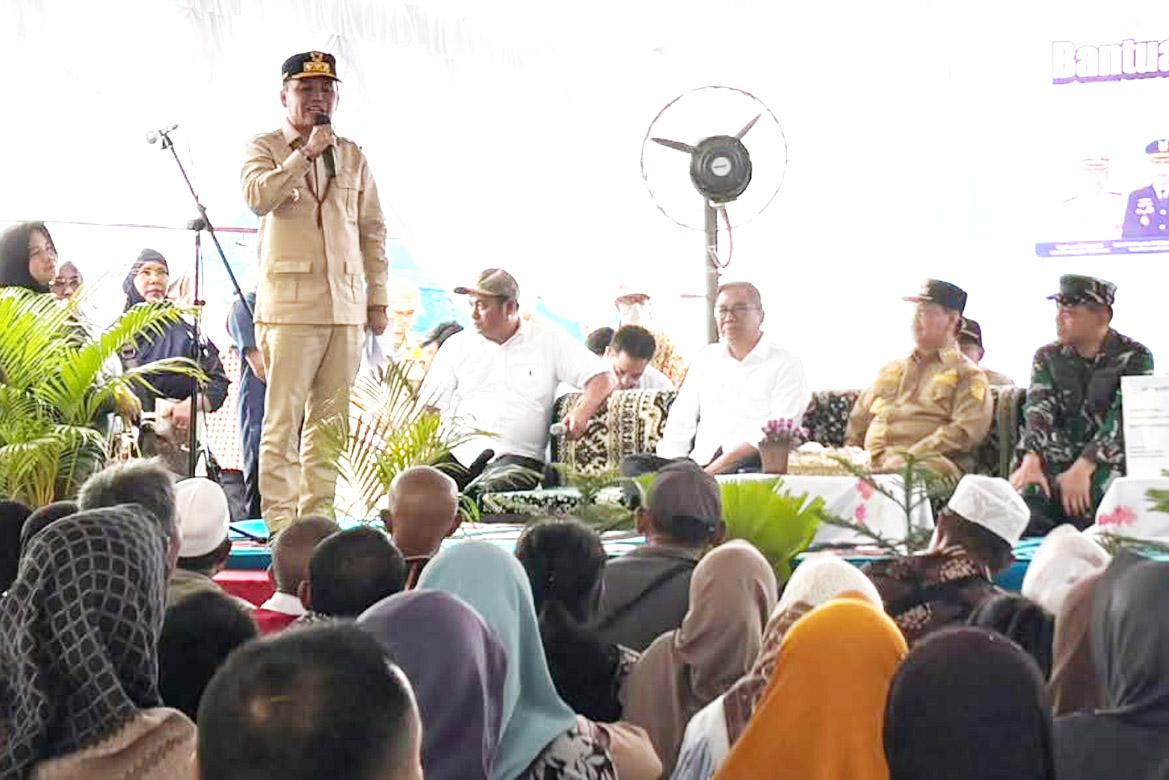Pemprov Kalteng Salurkan Banpres, KHBS, Pasar Murah Hingga Cek Kesehatan Gratis di Sampit