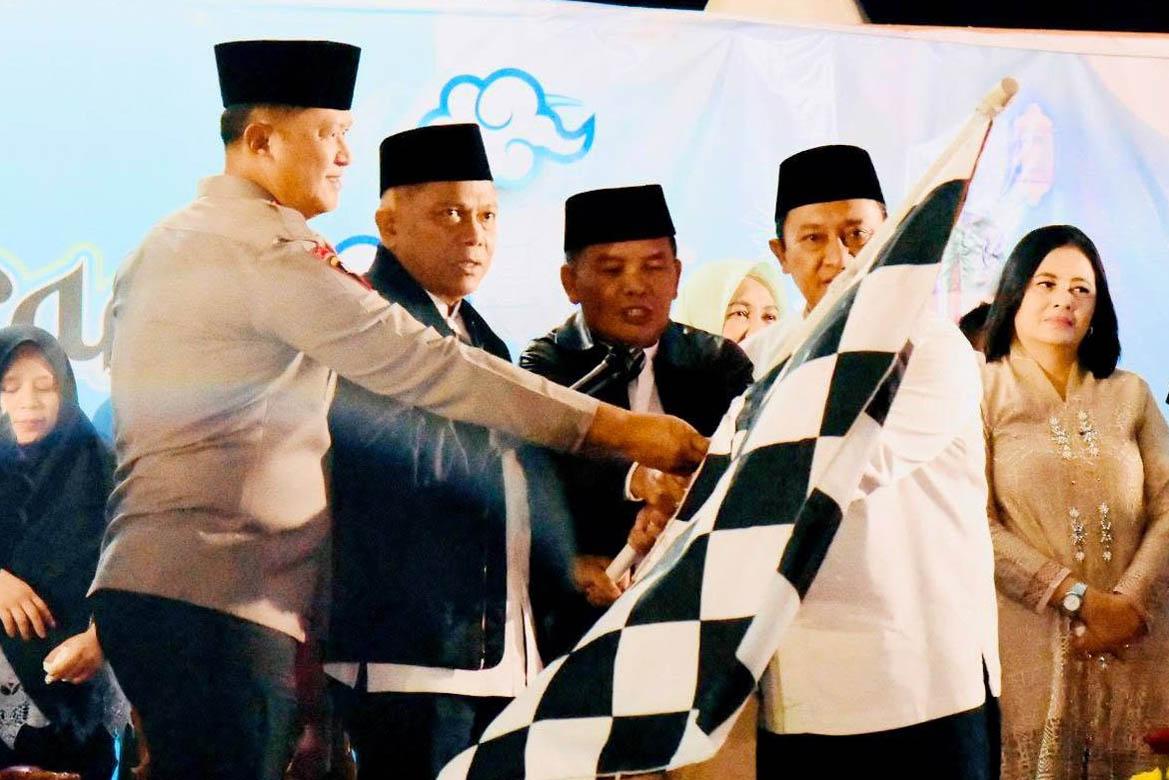 Gubernur Kalteng Lepas Peserta Pawai Takbiran di Bundaran Besar Palangka Raya