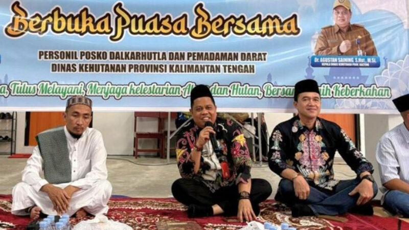 Pererat Silaturahmi, Kadishut Kalteng Hadiri Buka Puasa Bersama Relawan Karhutla