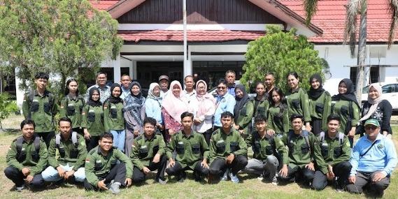 Kunjungan Lapangan Mahasiswa Fakultas Pertanian dan Kehutanan UMPR ke UPT Dinas TPHP Kalteng