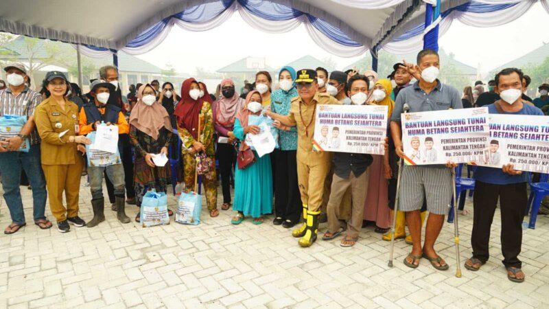 Karhutla Melanda, Gubernur Agustiar Sabran Pastikan Warga Petuk Katimpun Mendapat Perhatian