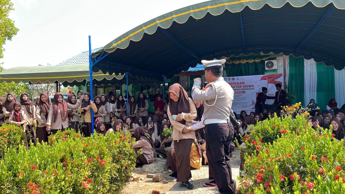 Satlantas Polres Tanah Laut Ajak Pelajar Jadi Pelopor Keselamatan